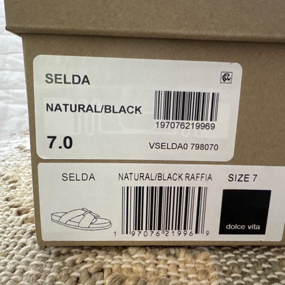 Dolce Vita Selda Sandal NWOT in box! - Picture 4 of 4